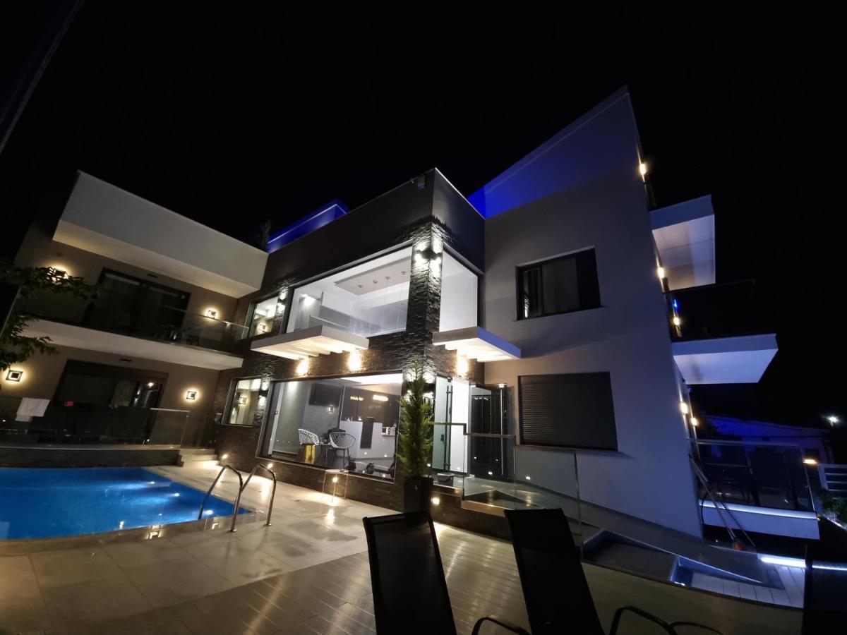 Luxsuites Ofrínion Extérieur photo