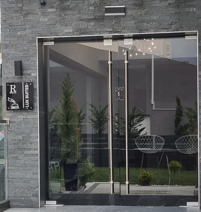 Luxsuites Ofrínion Extérieur photo
